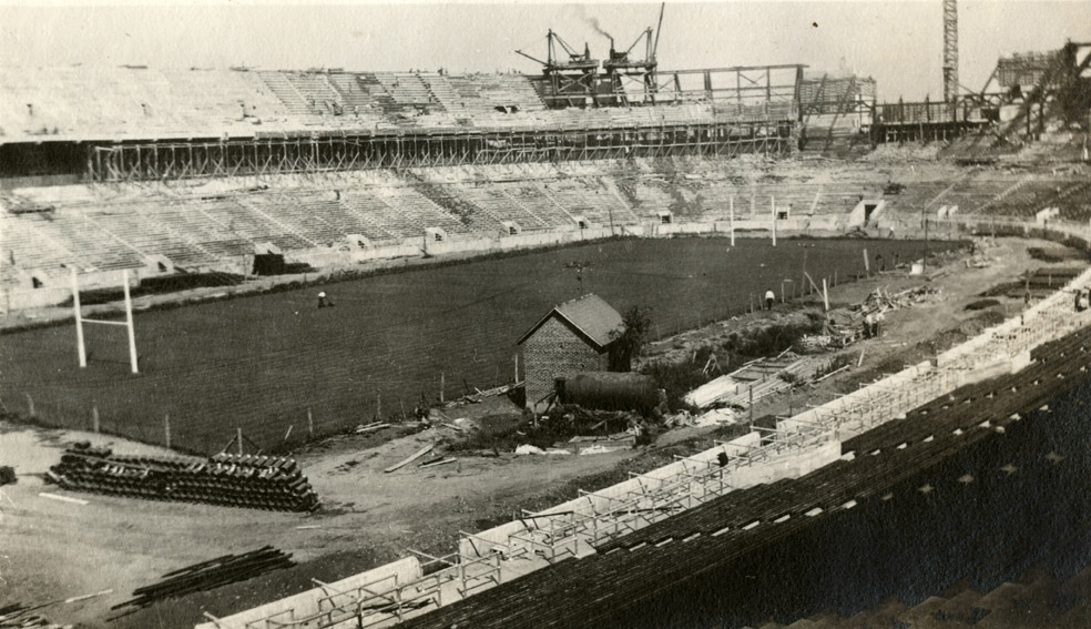 1922