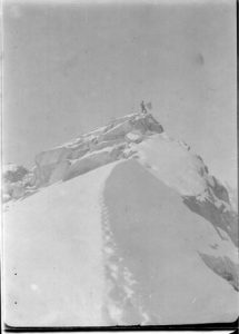 The uncropped version of Dr. Cook's Mt. McKinley summit image, commonly called "fake peak."